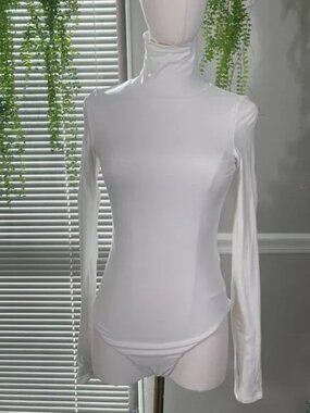 Re Ona | Turtleneck Bodysuit